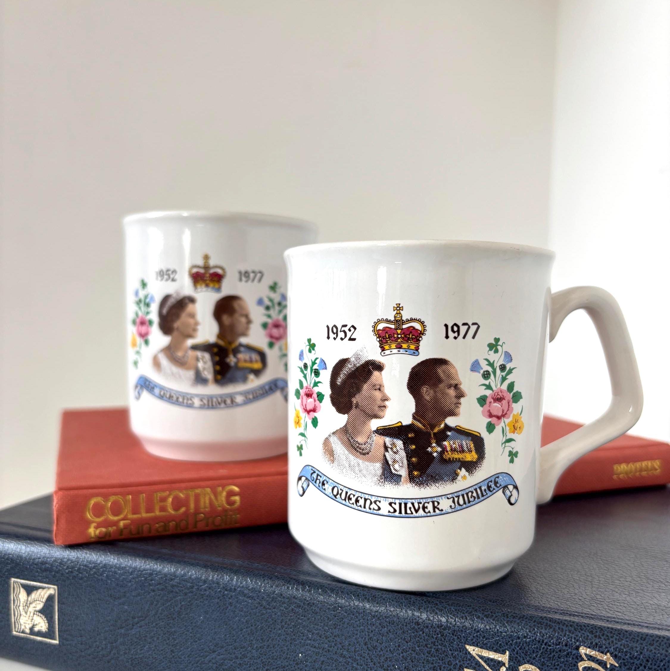 Queen Elizabeth II Silver Jubilee 1977 Mug Pair Tams England Royal Commemorative Cups