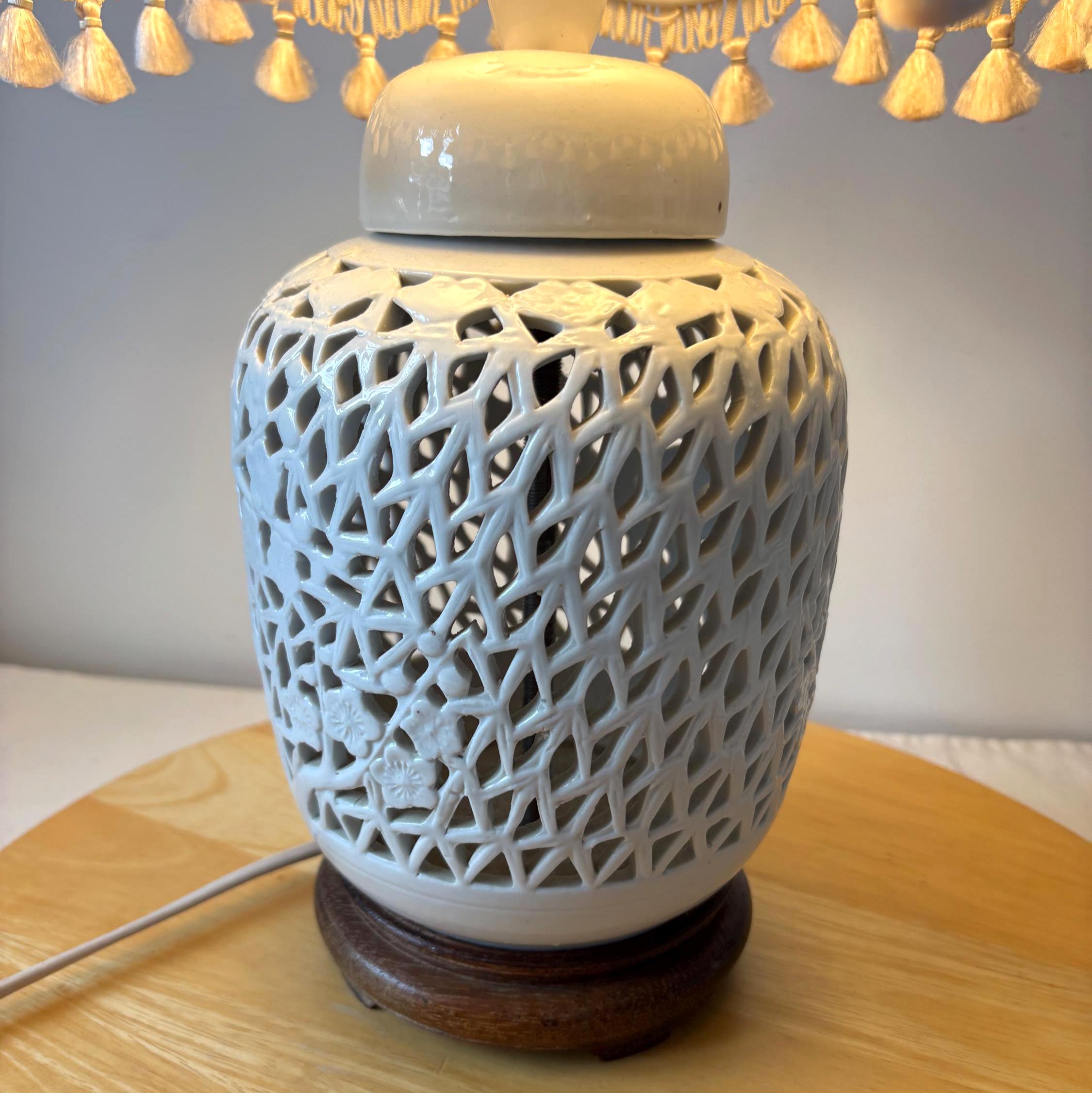 Vintage Blanc de Chine Style Chinoiserie Pierced Ceramic Table Lamp (No Shade)