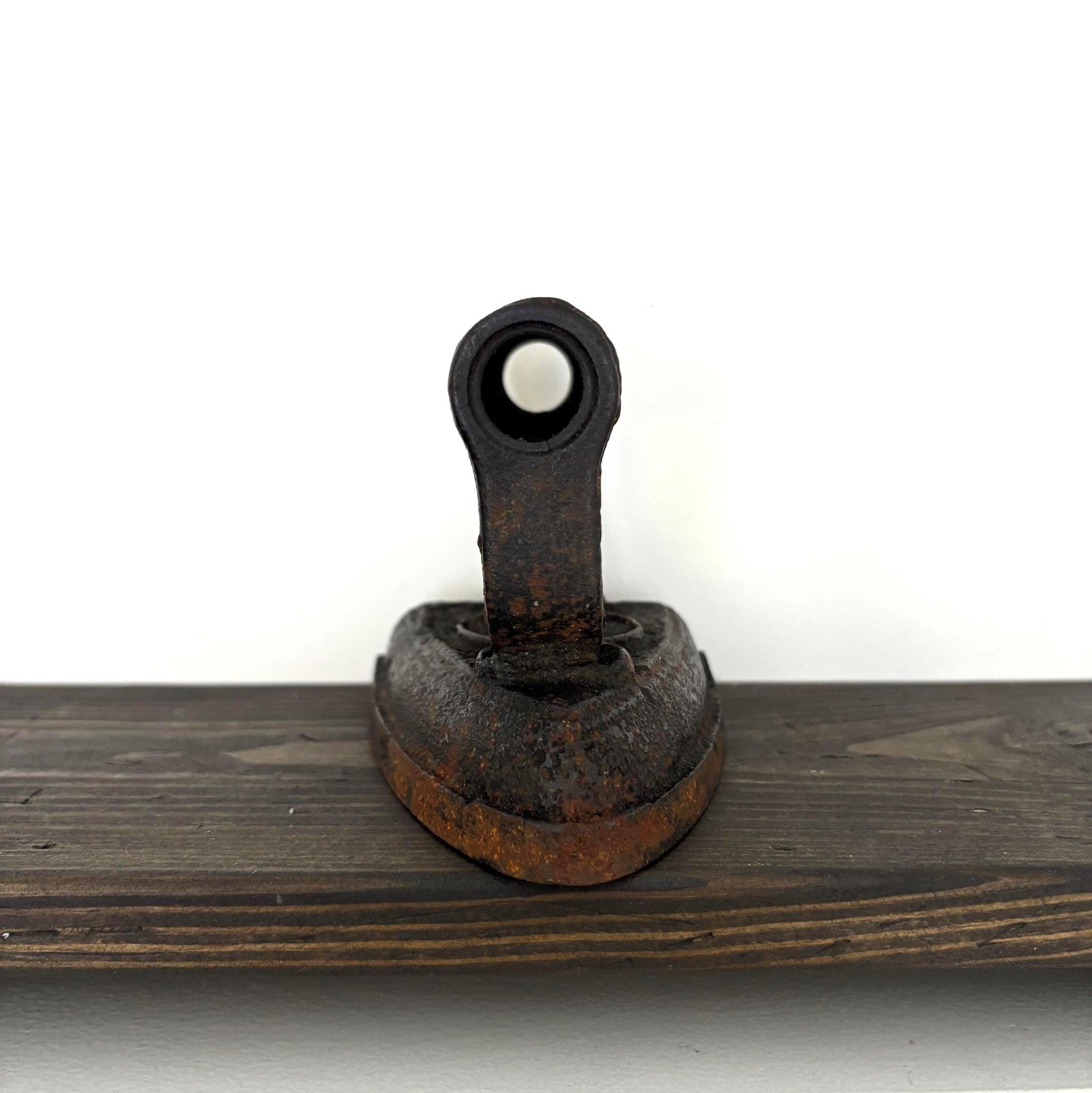 Victorian Kenrick No 5 Cast Iron Sad Iron Primitive Rustic Farmhouse Decor