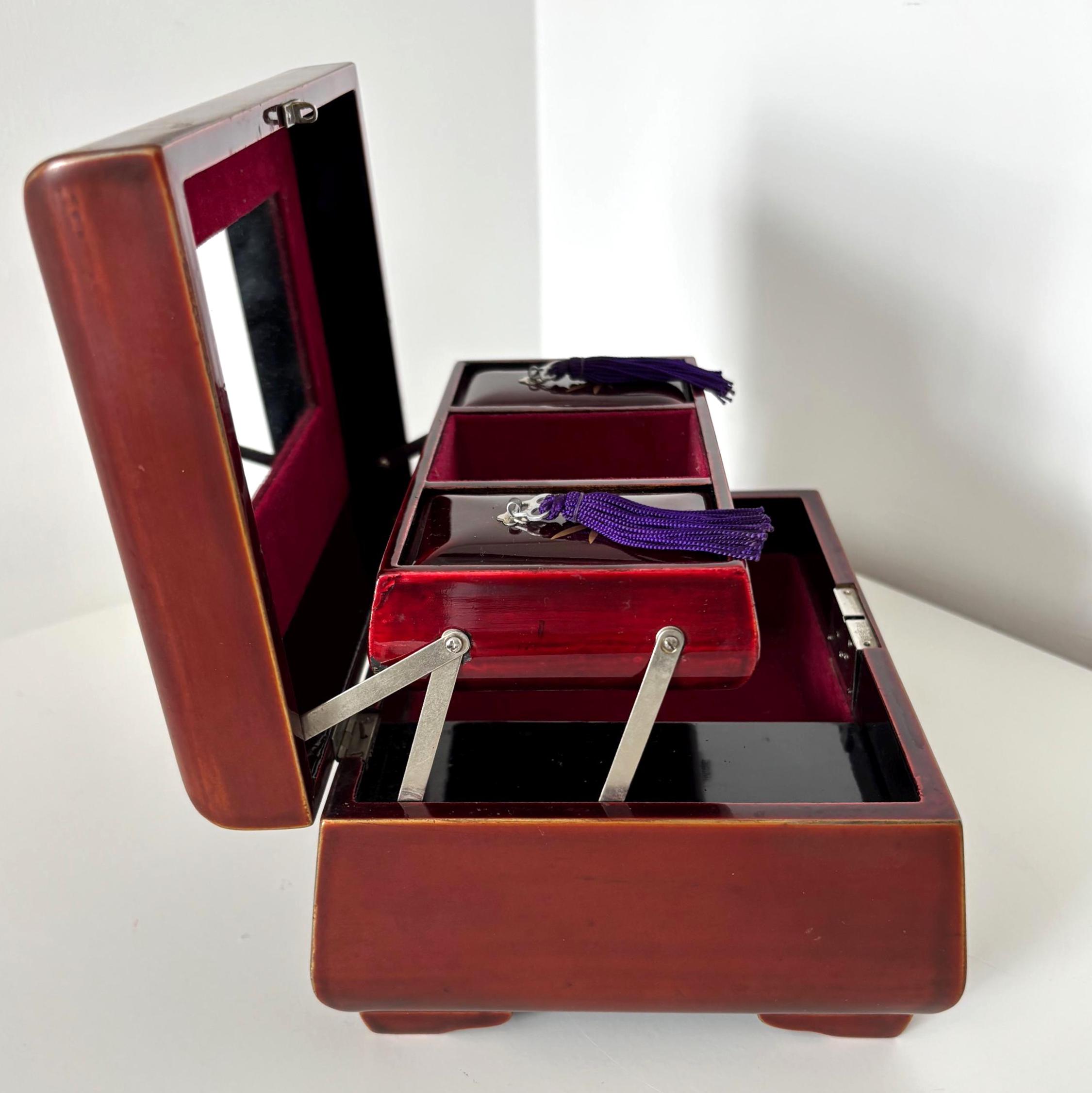 Vintage Musical Jewellery Box Daysun Hand Painted Lacquer Bamboo Bird Trinket Box