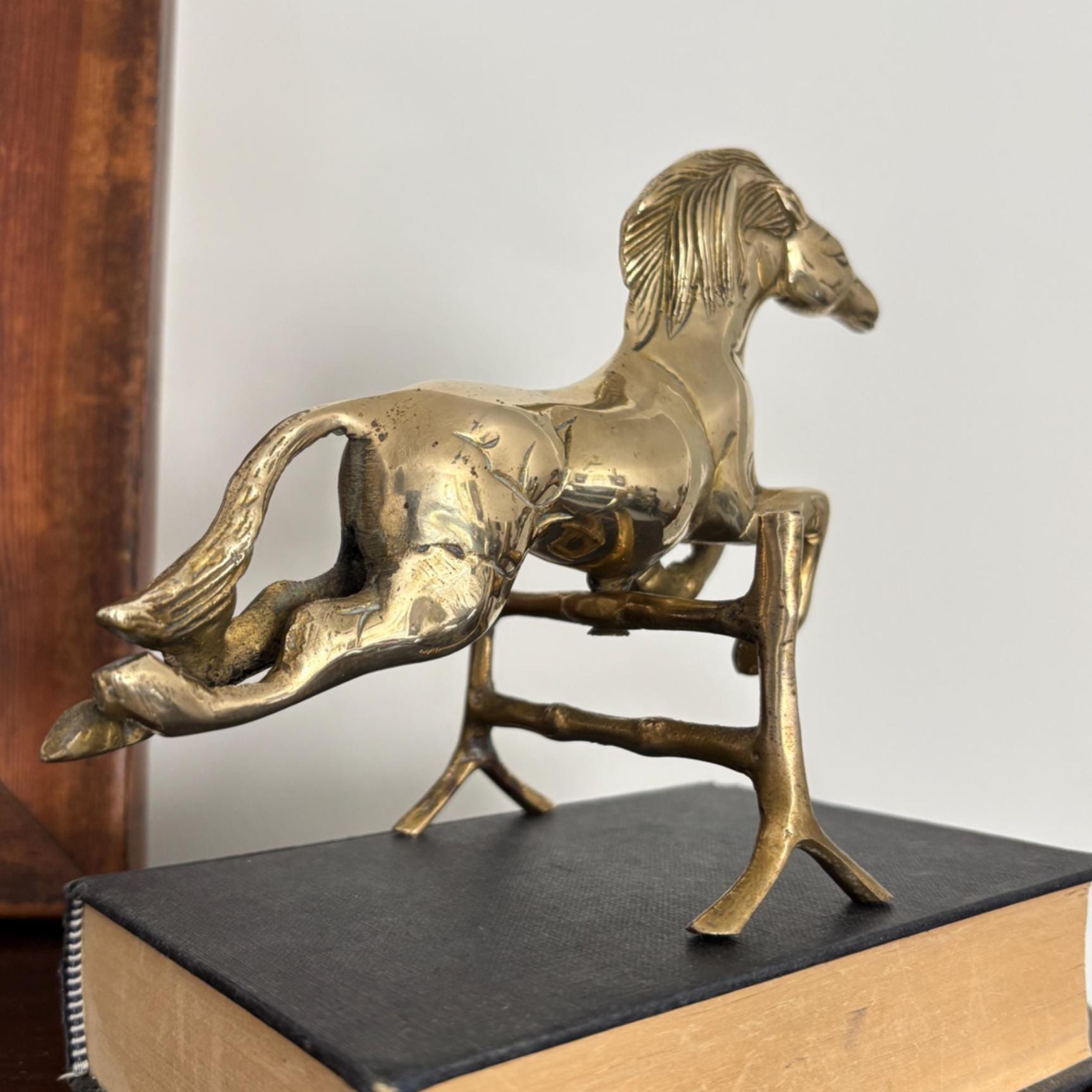 Vintage Brass Horse Figurine: Mid-Century Equestrian Sculpture