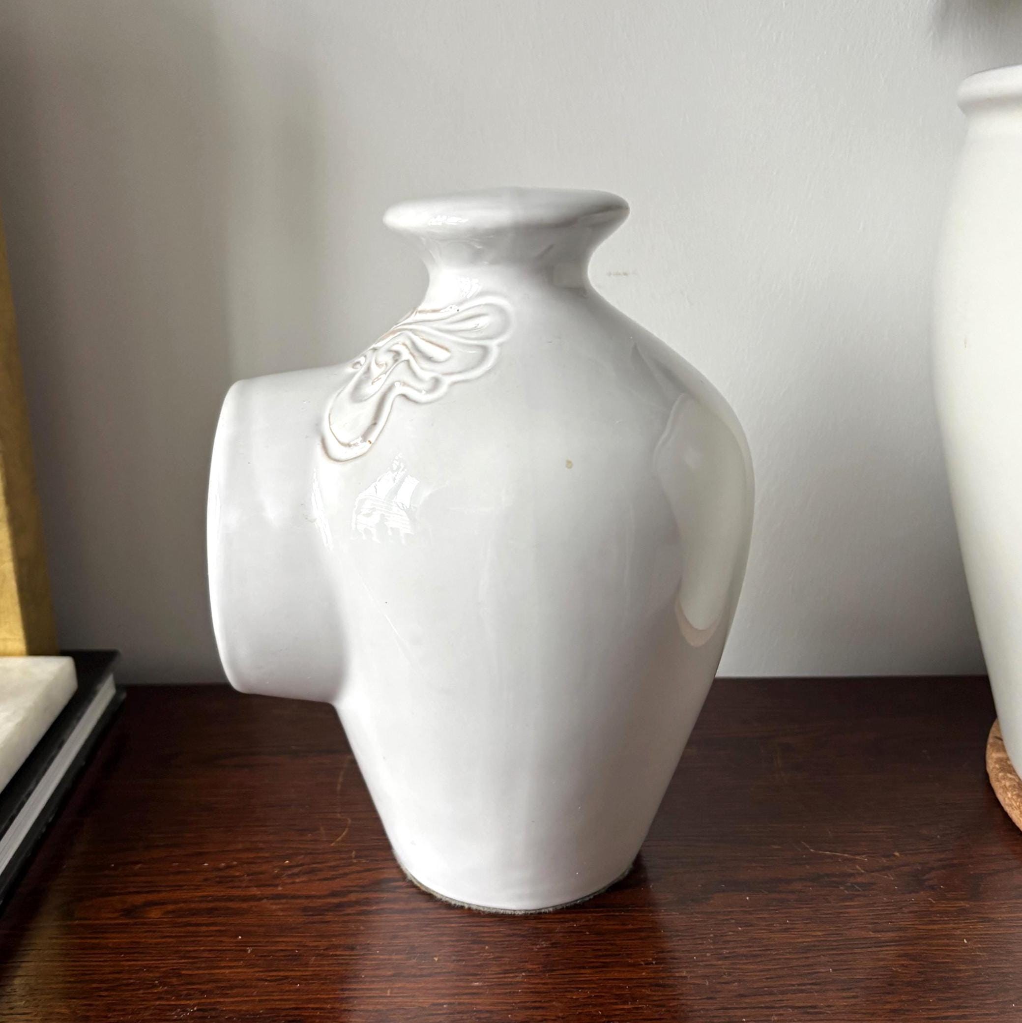 Vintage Shelf Concept White Stoneware Salt Pig Open-Front Kitchen Counter Salt Cellar