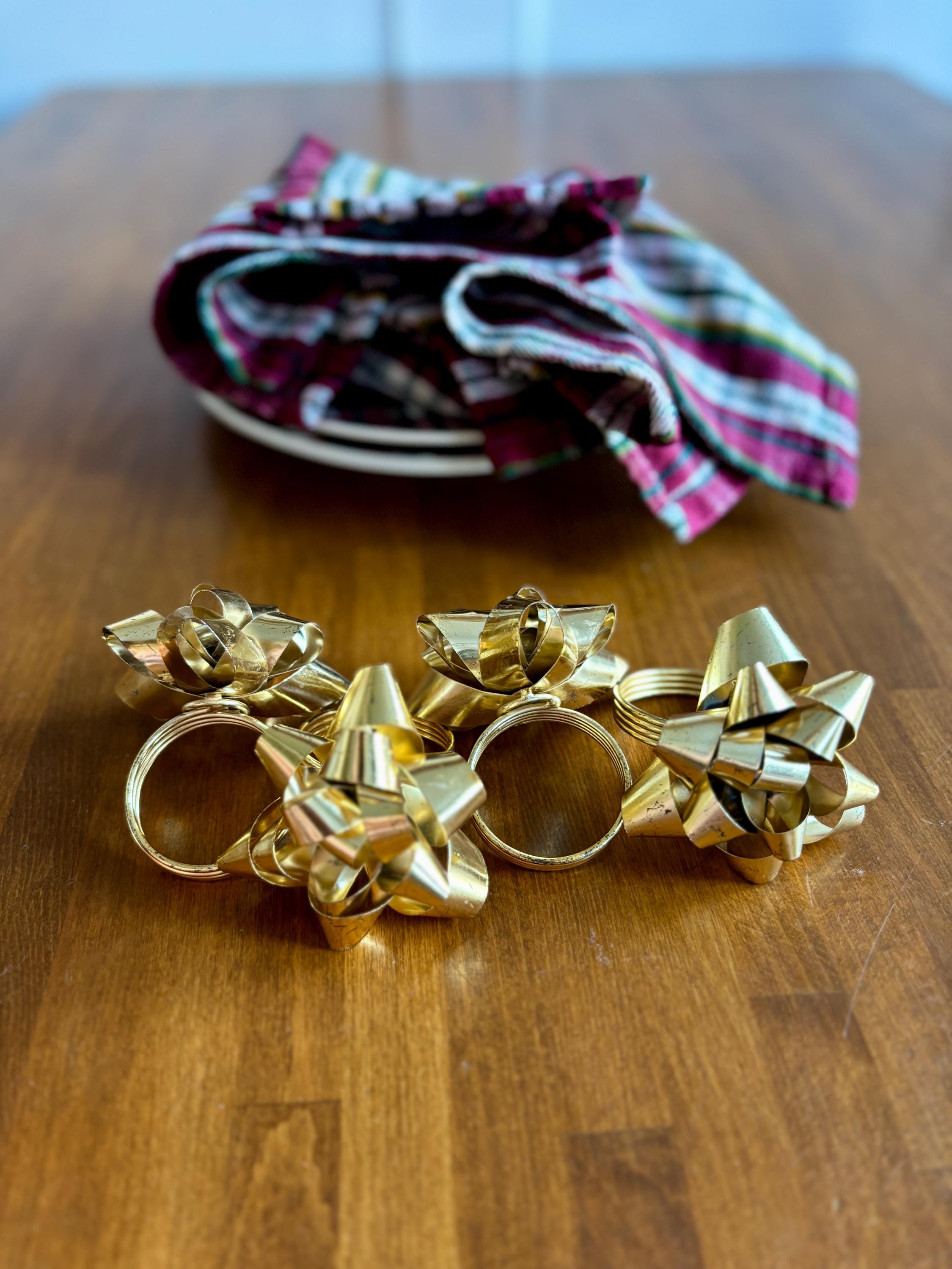 Set of 4 Vintage Gift Bow Napkin Rings | Gold Tone Glam Holiday Table Decor