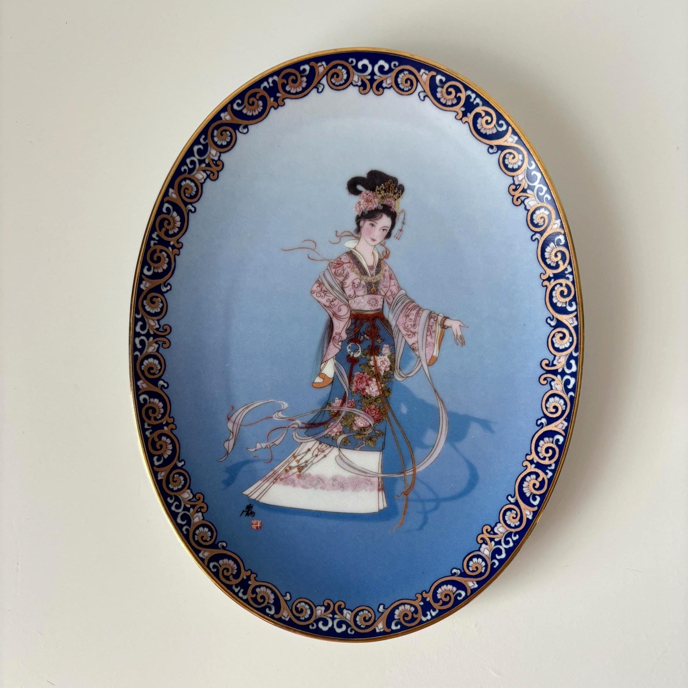 Pair Bradford Exchange Dream of the Red Chamber Porcelain Plates