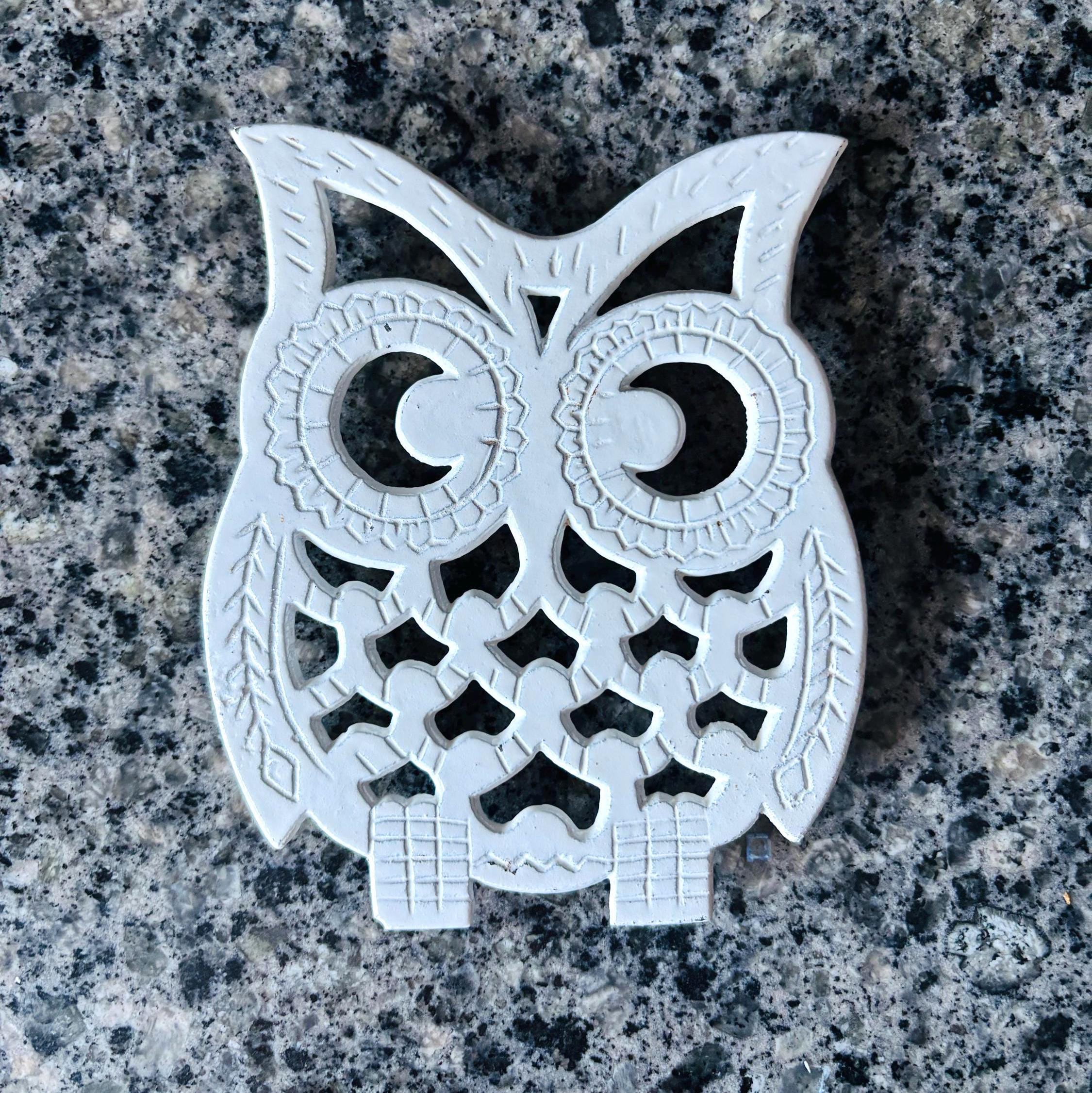 White Owl Cast Iron Trivet Pot Stand, Shabby Chic Farmhouse Table Protector