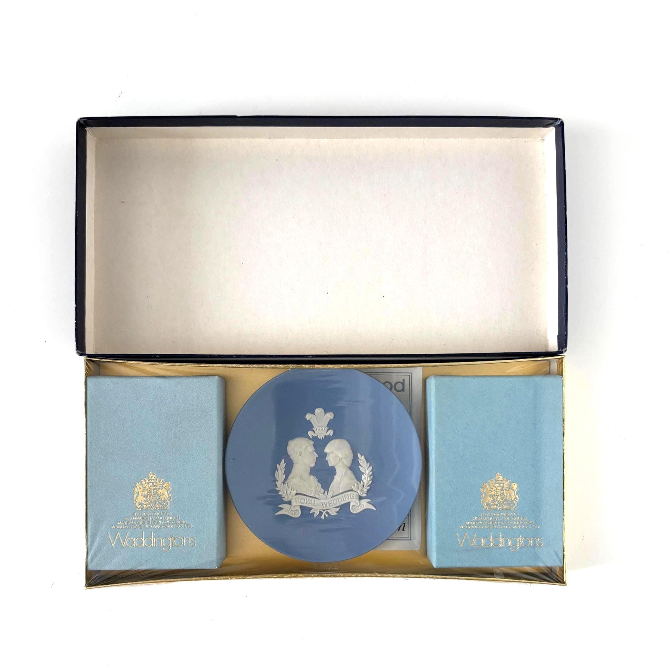 Vintage Wedgwood Jasperware Royal Wedding Card Set Waddingtons Playing Cards Boxed Charles Diana Gift