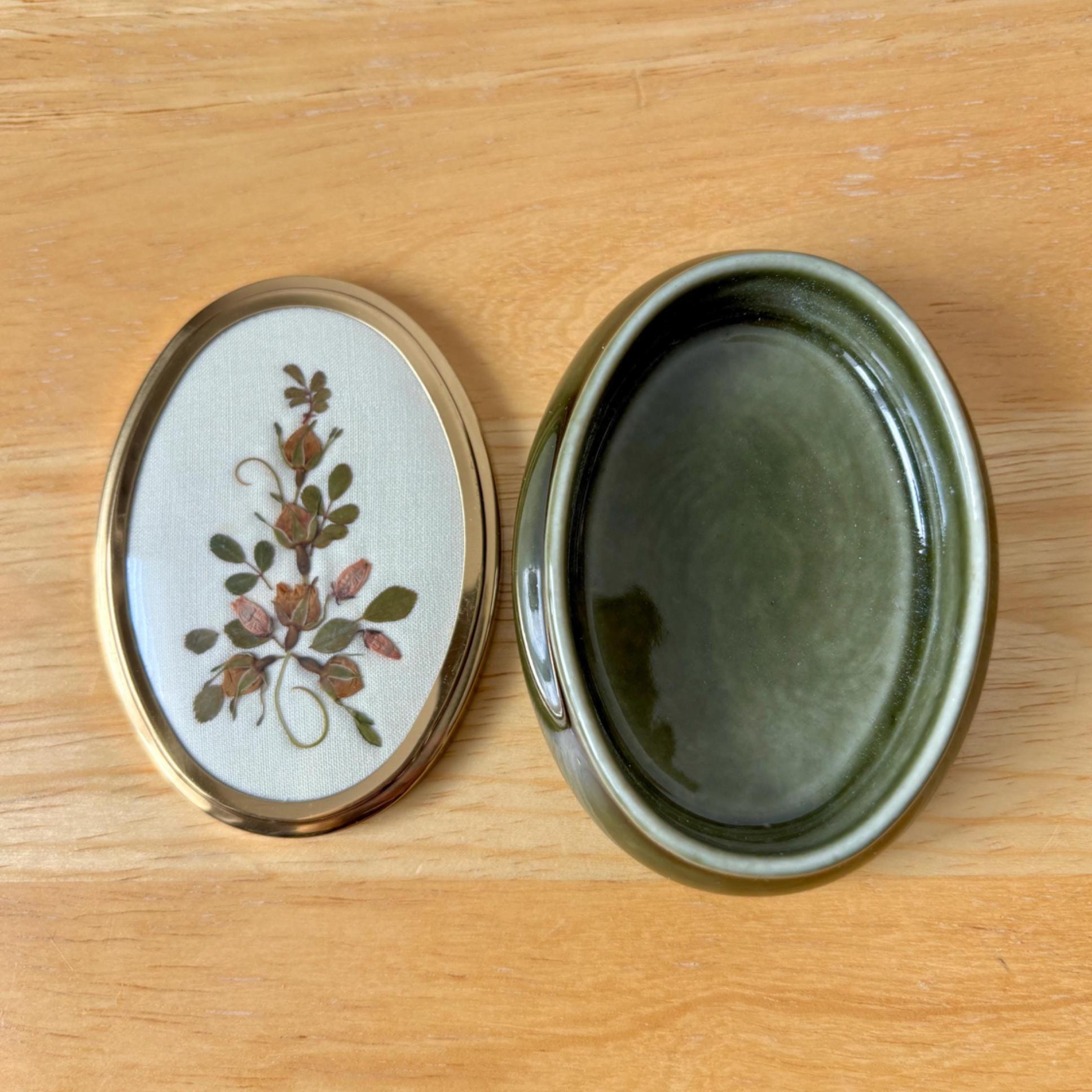 Vintage Ceramic Trinket Box: Pressed Flowers on Silk Lid
