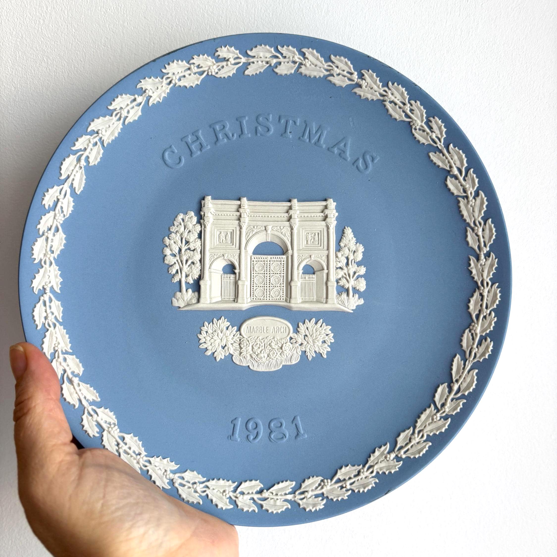 Vintage Wedgwood Christmas Plate 1981 | Blue Jasperware, Marble Arch