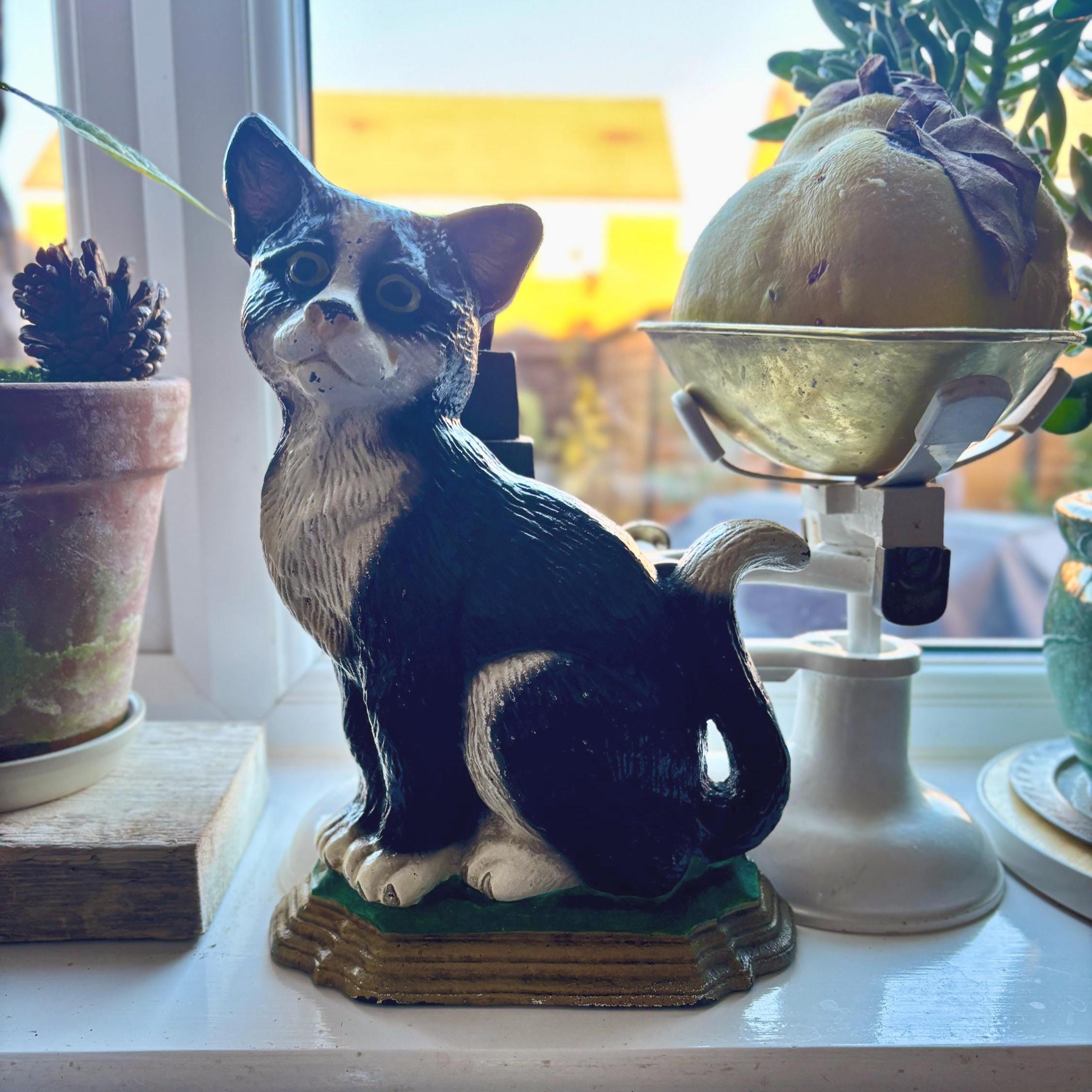 Cast Iron Tuxedo Cat Doorstop Black White Heavy Vintage Farmhouse Animal Decor Ornament