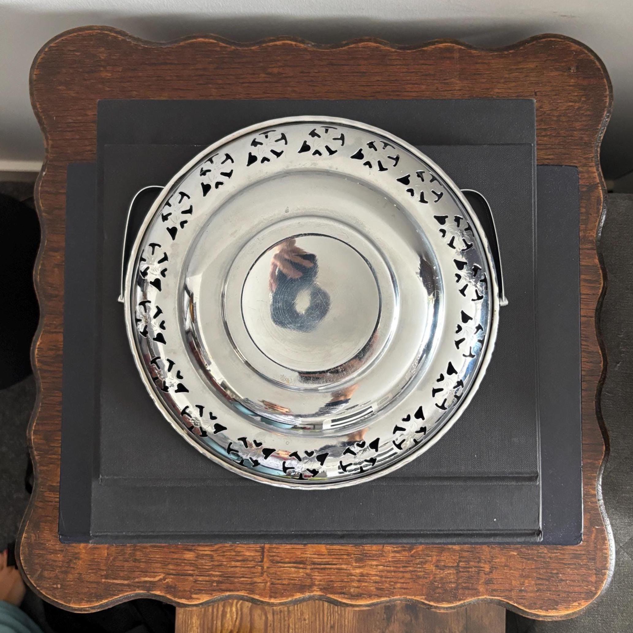 Vintage Silver Plated Pierced Basket: Retro Fruit Bowl Serving Tray