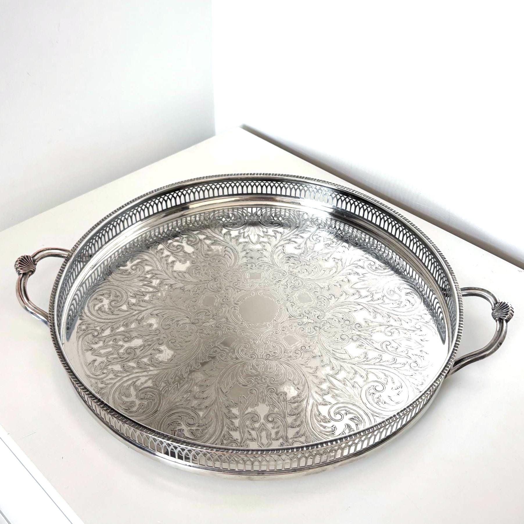 Large Cavalier Silver Plated Serving Tray, Round Gallery Tray With Handles, Made in England