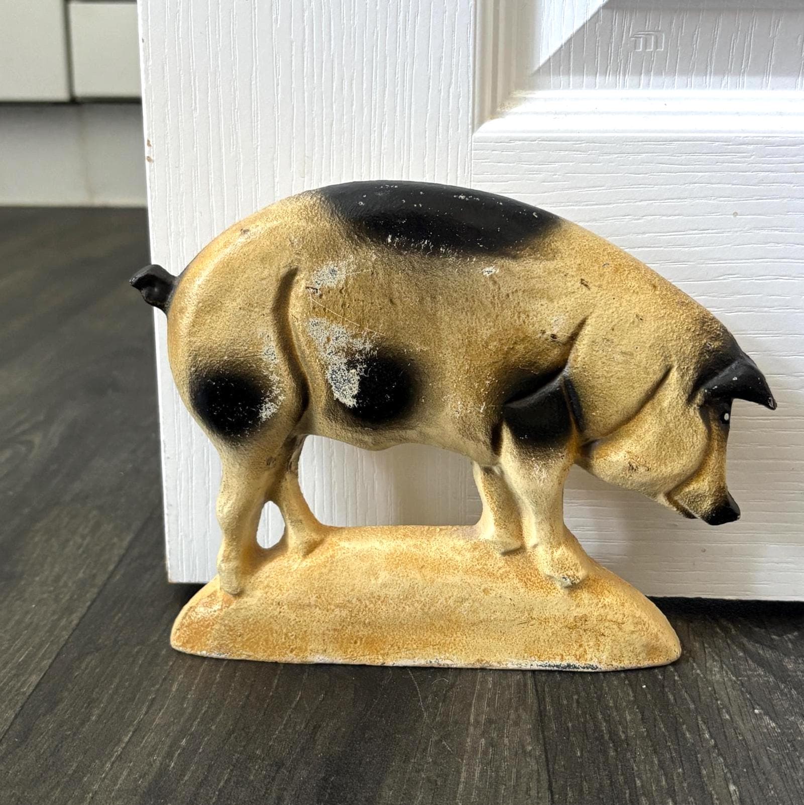 Vintage Cast Iron Pig Doorstop Rustic Farmhouse Country Cottage Animal Door Stop