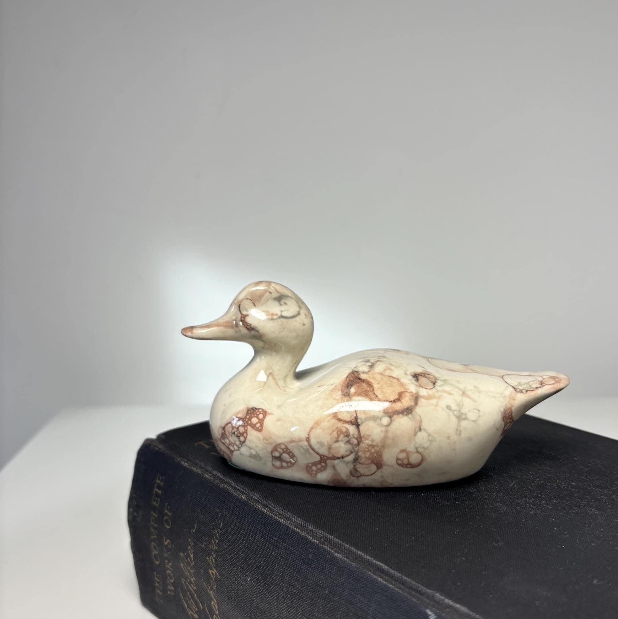 Ceramic Duck Figurine Marble Glaze Baby Duck Sculpture Cottage Decor Shelf Ornament Gift