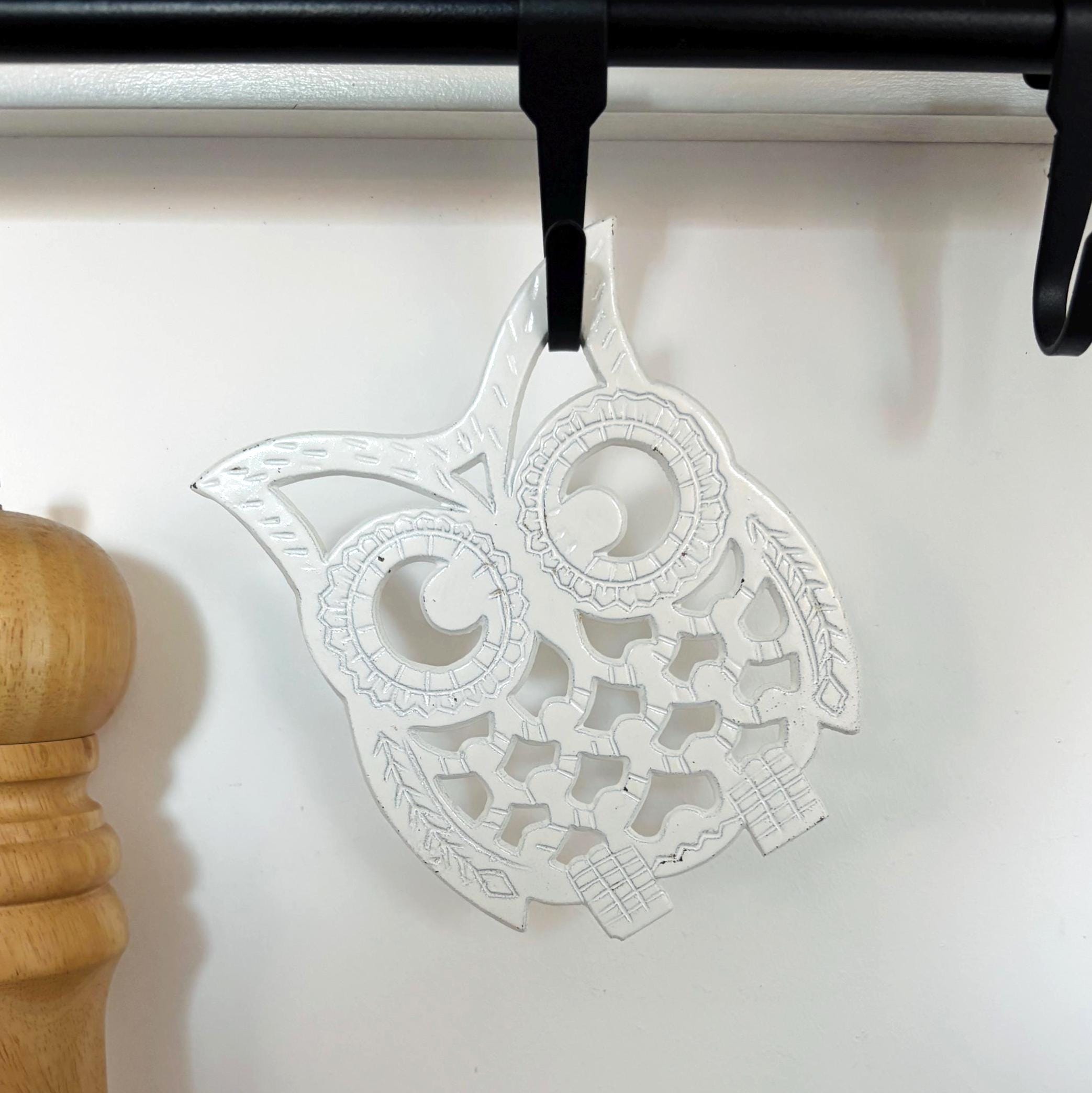White Owl Cast Iron Trivet Pot Stand, Shabby Chic Farmhouse Table Protector