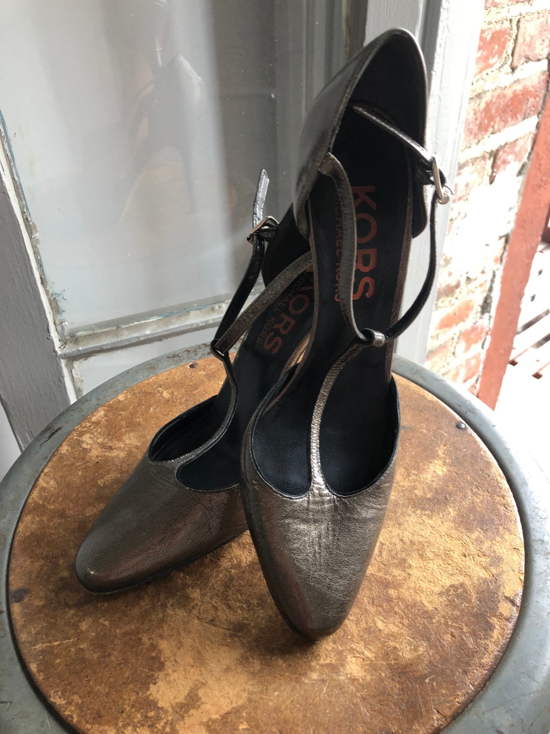 michael kors mary jane pumps