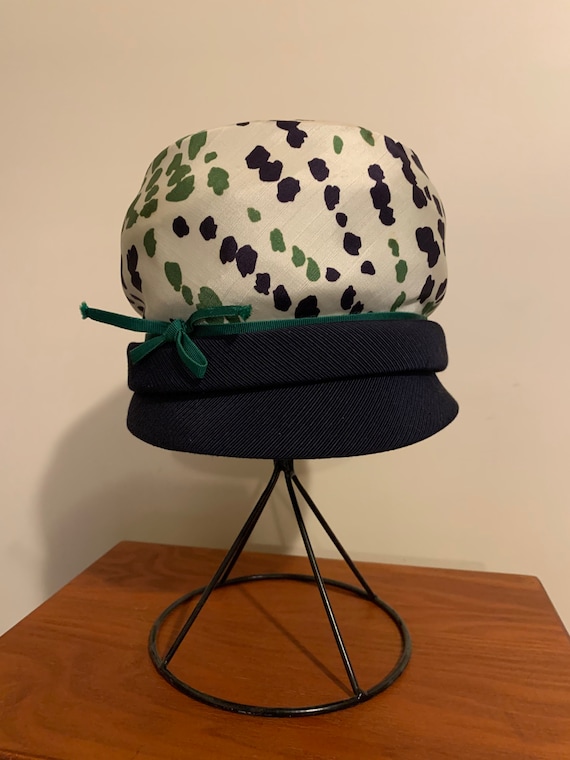 Cloche Bucket Hat Gem