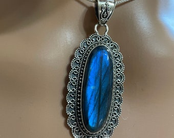 Labradorite  Pendant/Labradorite Necklace/Sterling Pendant/Natural Labradorite Flash Blue Stone/Healing Pendant/Relief Stress Pendant