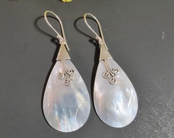 Mother of Pearl Dangle Earrings / Sterling Silver / Teardrop Dangle Earrings/White Shell Earrings/Light Weight Earring/Gift For Her/A129-AR