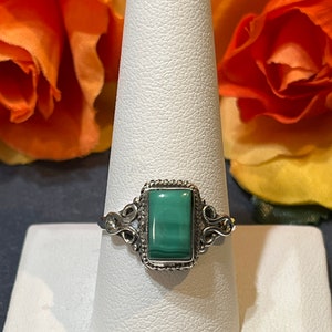Green Malachite Ring/ Malachite Ring/Sterling Silver Green Ring/Green Stone Ring/Square Green Gemstone Ring /
