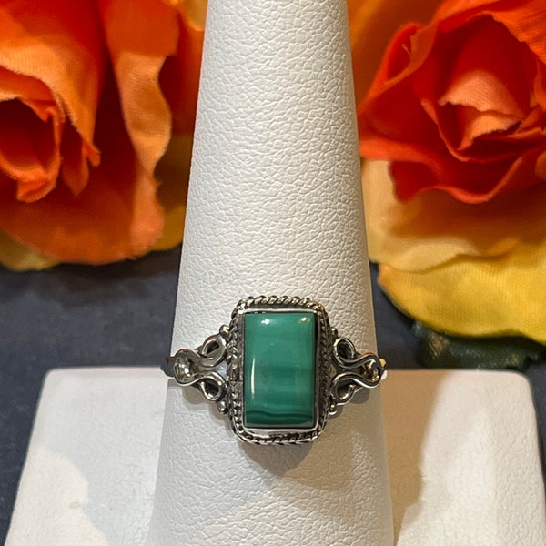 Green Malachite Ring/ Malachite Ring/Sterling Silver Green Ring/Green Stone Ring/Square Green Gemstone Ring /