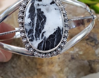 White Buffalo Bracelet Cuff / Sterling Silver/White Buffalo Cuff Bracelet/Silver Cuff Bracelet/White Turquoise Cuff/White Stone Cuff /LL306