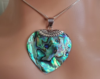 Collar con colgante de corazón de concha de abulón/Collar bohemio/Joyas de concha de abulón/Collar con colgante de corazón de concha de abulón/Regalo de San Valentín/Corazón