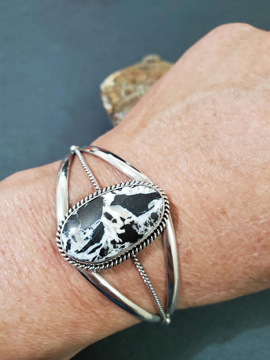 Briar Cuff in White