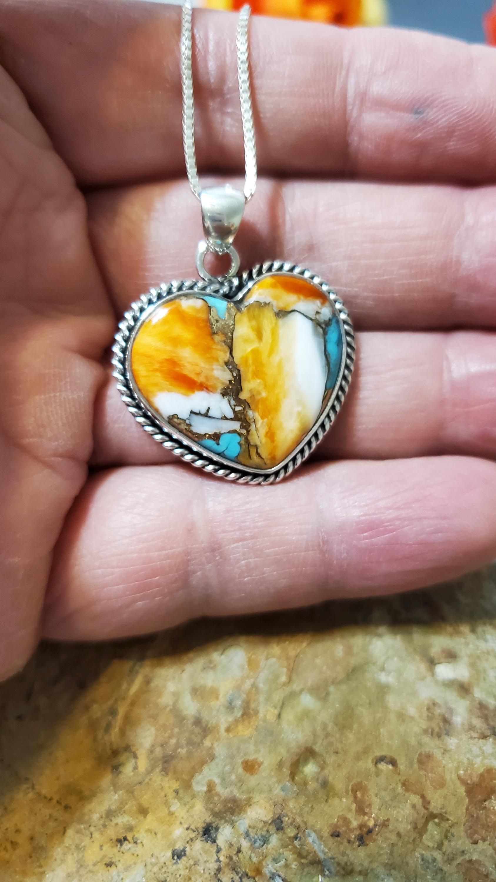 スパイニーオイスター銅ターコイズハートペンダント/モハーベ