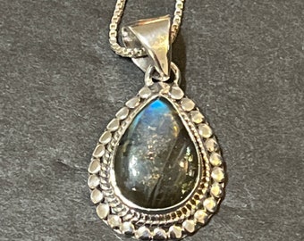 Collar de labradorita, colgante de labradorita de plata de ley, collar de labradorita en forma de lágrima, piedra azul brillante/ágata curativa