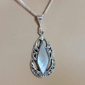Mother of Pearl Pendant Necklace / Sterling Silver Jewelry / White Shell Necklace/ Mother of Pearl Shell Pendant /Shell Pendant Necklace/A67
