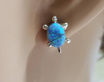 Pendientes de tortuga / Pendientes de tortuga de ópalo azul / Regalo para ella / Pendientes con incrustaciones de tortuga / Pendientes con incrustaciones / Pendientes con incrustaciones de ópalo azul / Pendientes con incrustaciones