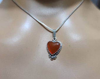 Carnelian Crystal Pendant /Heart Necklace/Dainty Carnelian Heart Necklace/Genuine Carnelian Pendant/Healing Necklace
