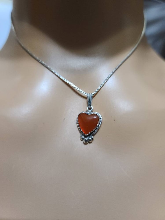 Carnelian Crystal Pendant /Heart Necklace/Dainty Carnelian Heart Necklace/Genuine Carnelian Pendant/Healing Necklace