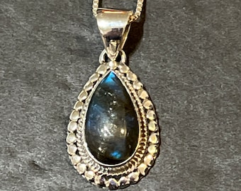 Collar de labradorita, colgante de labradorita de plata de ley, collar de lágrima de labradorita, piedra de destello azul alto, silverlizzard/ágata curativa