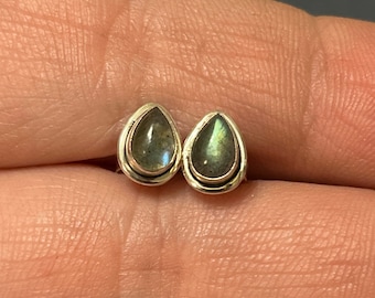 Teardrop Labradorite Stud Earrings/ Small Teardrop Labradorite Earring/Sterling Silver Earring/Dainty Silver Stud/Gift For Her/Small Stud