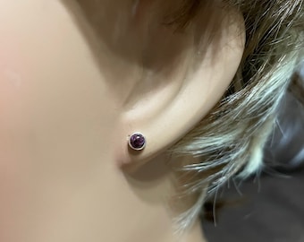 4mm Spiny Oyster Purple Stud Earring/Small Purple Earring/Stud Earring/Body Jewelry/Sterling Silver/ Spiny Oyster Earring