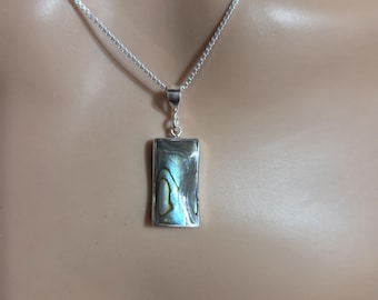 波型アワビ貝ペンダント / スターリングシルバージュエリー / アワビ貝ネックレス / 波型貝ペンダント / アワビネックレス / A383-AR