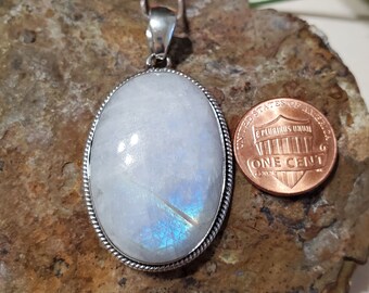 Blue Flash Rainbow Moonstone Pendant Necklace/Moonstone/Natural Moonstone/Sterling Silver/Moonstone Pendant/Oval Moonstone Pendant/R009