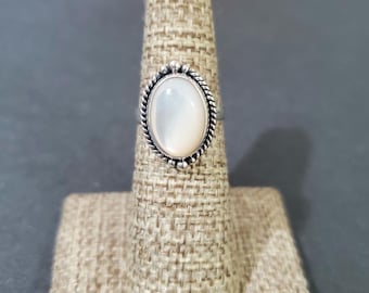 Mother of  Pearl Ring/Sterling Silver Ring/ White Mother of Pearl Ring/Boho Ring/ Mother Pearl Bohemian Ring/Handmade Jewelry/Everyday Jewe