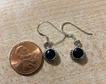 Dainty Black Onyx Dangle Earrings /Minimalist Jewelry/SmallBlackStoneEarring/Sterling Silver/Gift For Her