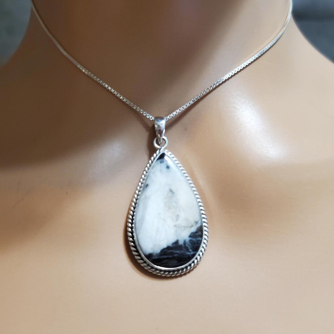 White Buffalo 2” Pendant main image 1