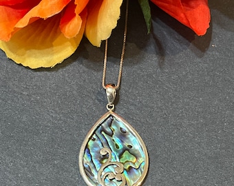 Sterling Silver Decorative Abalone Shell Pendant Necklace / Sterling Silver Jewelry / Abalone Shell Necklace / Abalone Shell Pendant