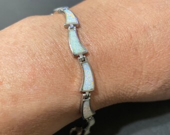 White Opal Link Bracelet/Sterling Silver Bracelet/Fire Opal Bracelet/Opal Bracelet/Dainty linking Bracelet/Opal Inlay Bracelet/For Her