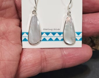 Mother of Pearl Earrings/White Shell Earrings/Shell Jewelry/Shell Earrings/Sea Shell Earring/Dangle Earrings/Boho Shell Earrings/A340-AR