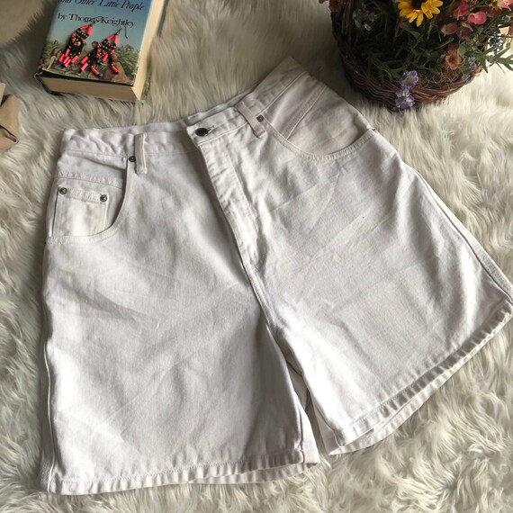 90s vintage Bill Blass Pastel Coral Denim High Waist Shorts