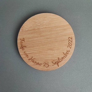 Kerzenteller Taufe Untersetzer Glas Tee Kaffee Dekoteller Bambus Holz Natur Scandi Boho Kerze Geschenk Freundin schön, dass du da bist