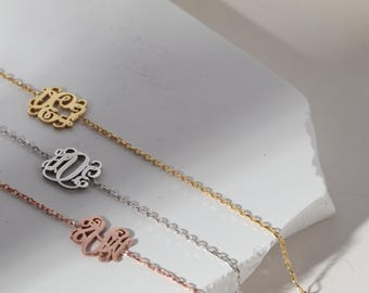 Pulsera de plata de ley con monograma delicado: joyería con inicial personalizada