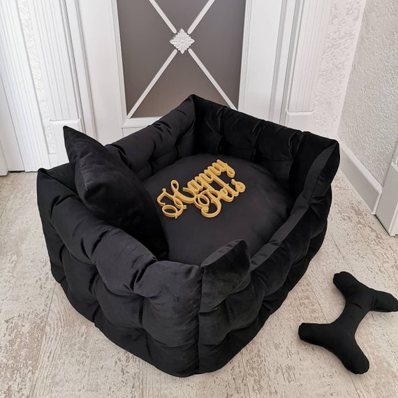 black large dog bed