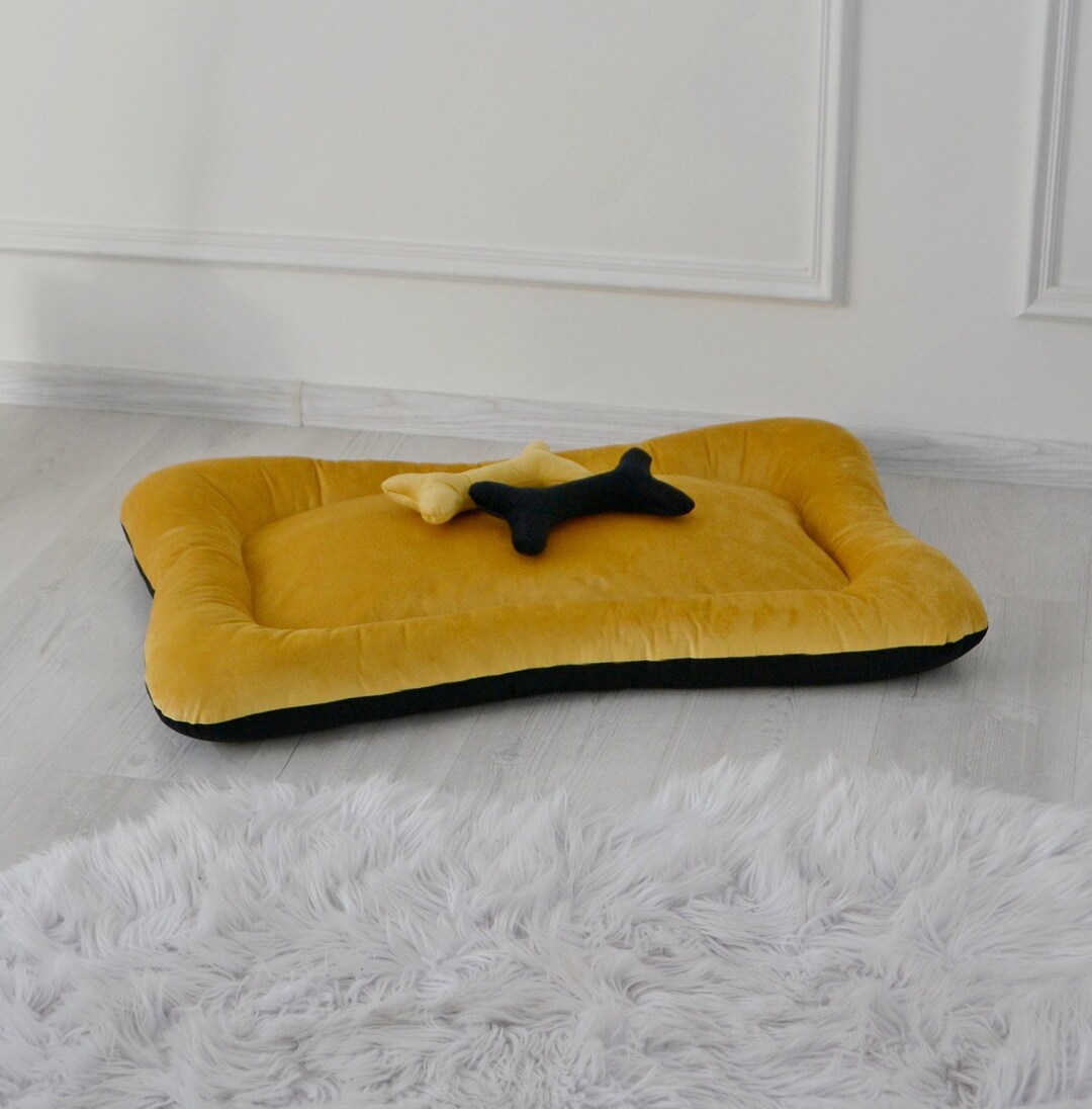 Sleeping Dog Rug Yellow Handmade Rug for Dogs and Cats, Dog Calming Bed - Etsy