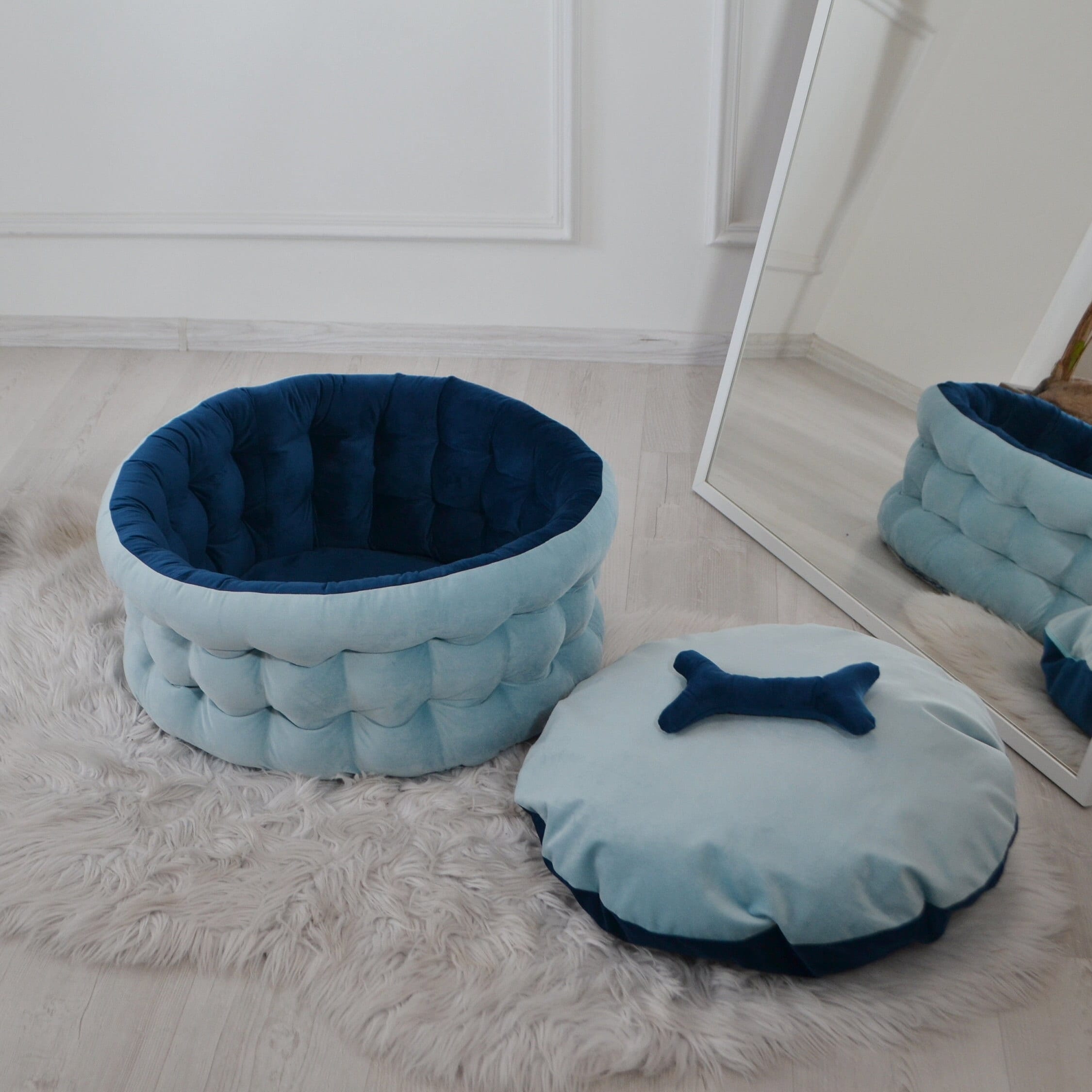 Harmony tufted top cat bed
